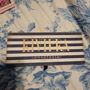 Anastasia Beverly hills Riviera palette